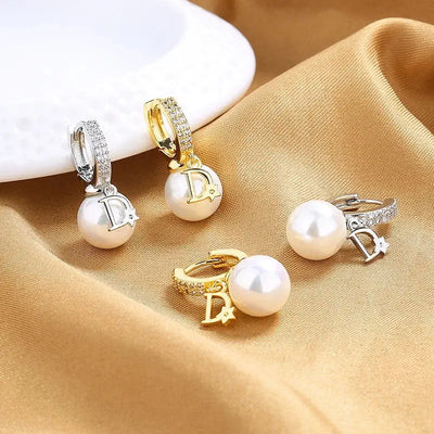 Elegant Pearlized D-Letter Earrings ASTRAL W NOBLE